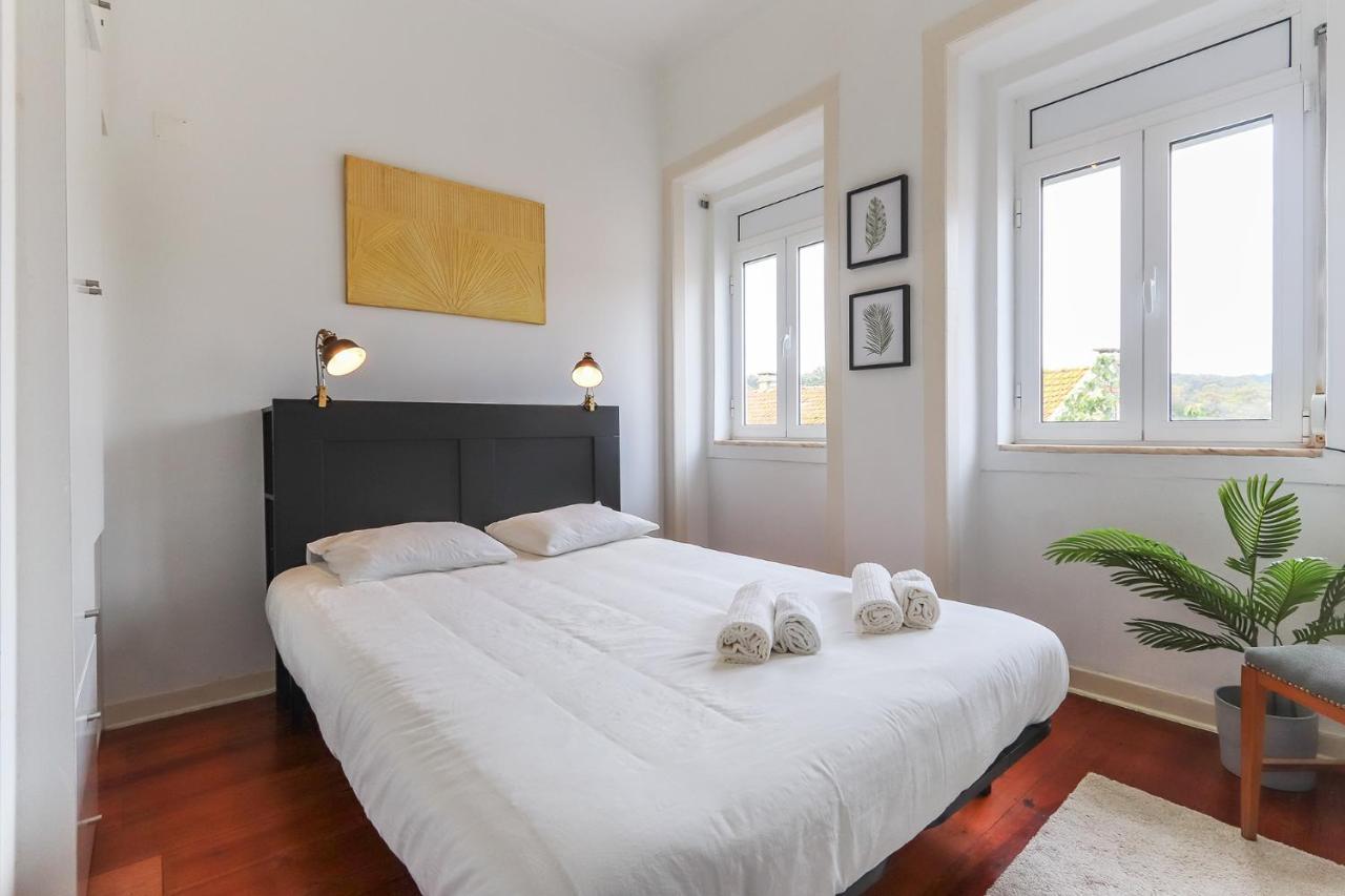 Vita Portucale ! Stylish Apartment Campo Ourique Lisboa Eksteriør billede