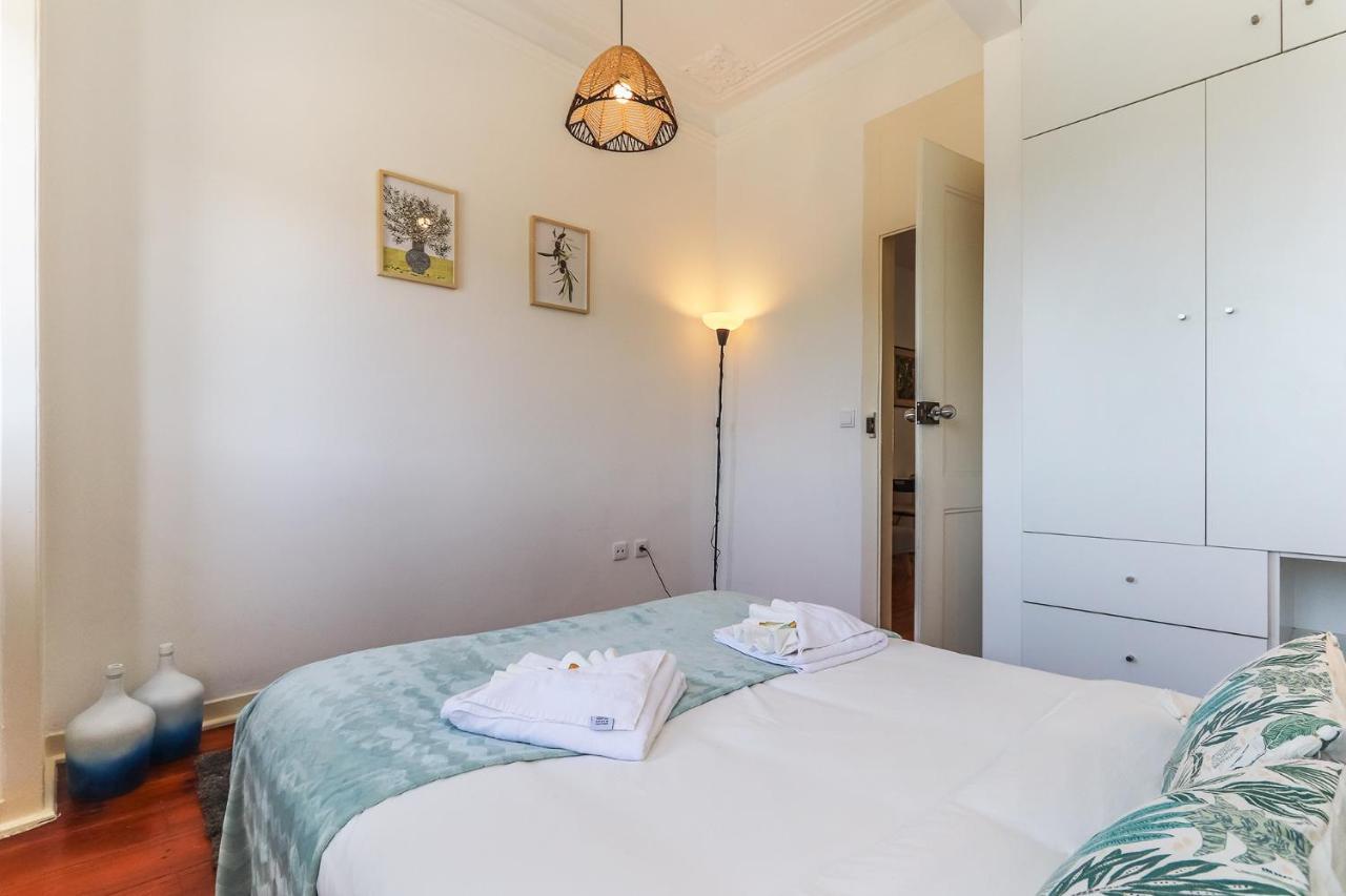 Vita Portucale ! Stylish Apartment Campo Ourique Lisboa Eksteriør billede